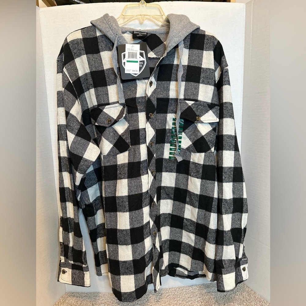 NWT Men's Black and White Plaid Hooded Button-Down Shirt Thin, size Large